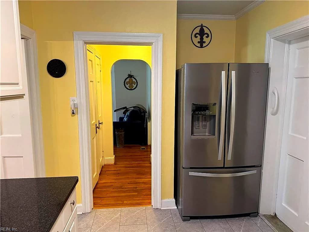 264 James River DR, NEWPORT NEWS VA 23601 - Photo 4