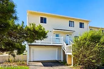 162 N First ST, HAMPTON VA 23664 - Photo 3