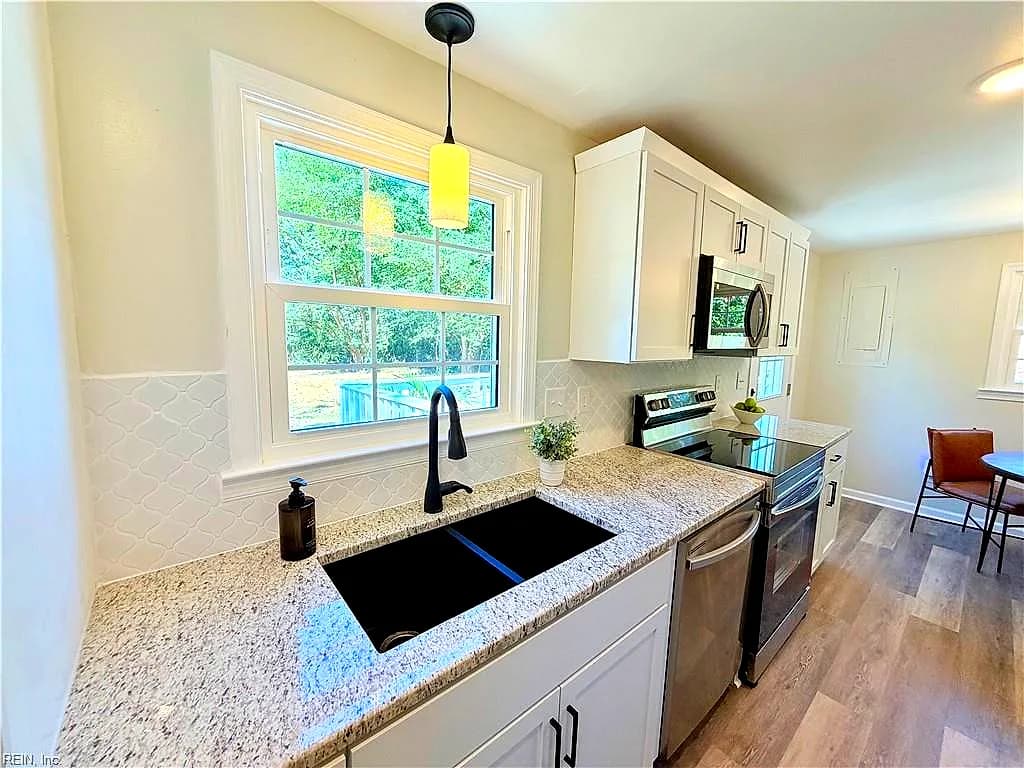 8024 Airport RD, QUINTON VA 23141 - Photo 5