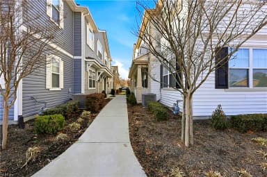 5112 Cora Anne LN, VIRGINIA BEACH VA 23455 thumb 2