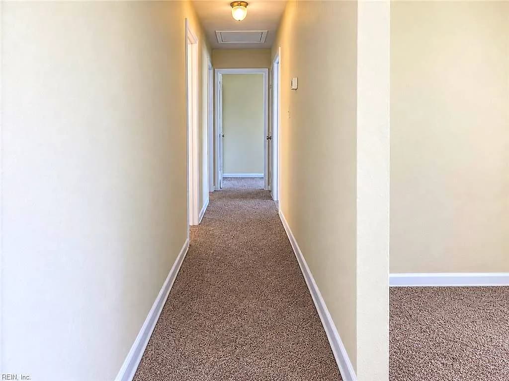 19 Kingslee LN, HAMPTON VA 23669 - Photo 5