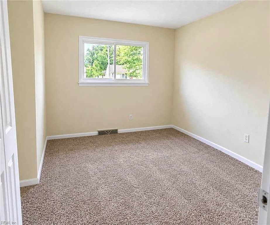 19 Kingslee LN, HAMPTON VA 23669 thumb 7