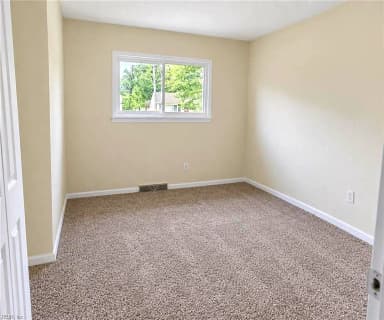 19 Kingslee LN, HAMPTON VA 23669 thumb 7