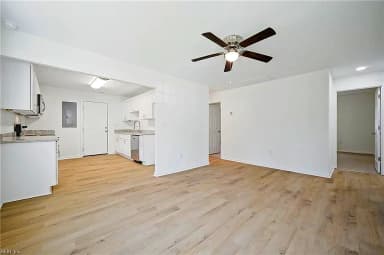 2426 Livesay RD, CHESAPEAKE VA 23323 thumb 7