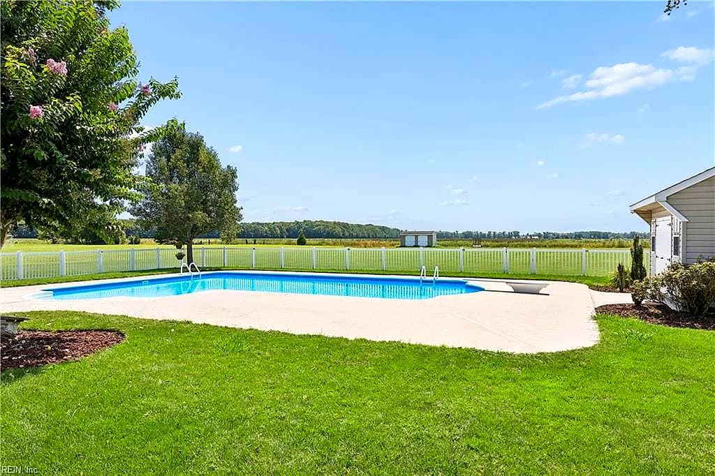 1733 Head of River RD, CHESAPEAKE VA 23322 thumb 12