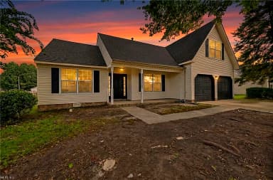 704 Woodcott DR, CHESAPEAKE VA 23322 thumb 1