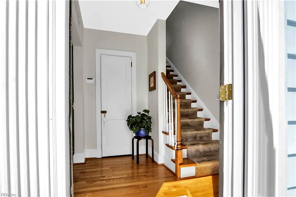 403 Harbor Drive DR, HAMPTON VA 23661 thumb 9