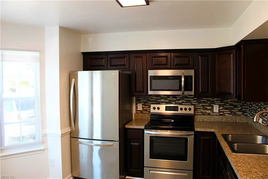 1245 Corkwood CIR, CHESAPEAKE VA 23320 thumb 8