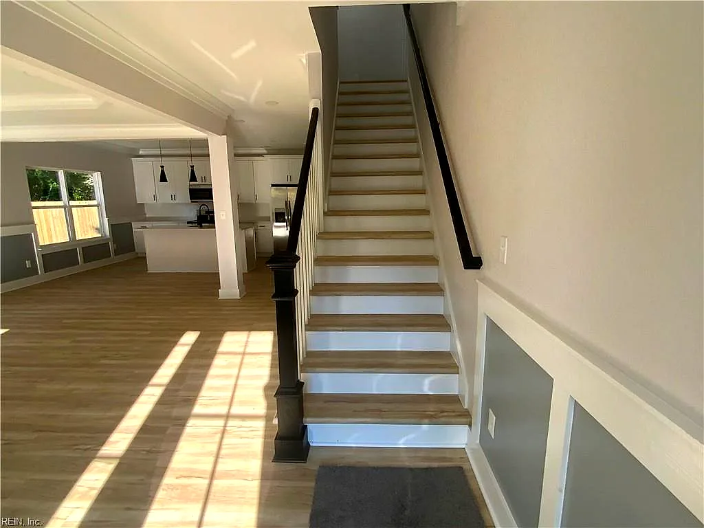 548 Greenbriar AVE #B, HAMPTON VA 23661 - Photo 5