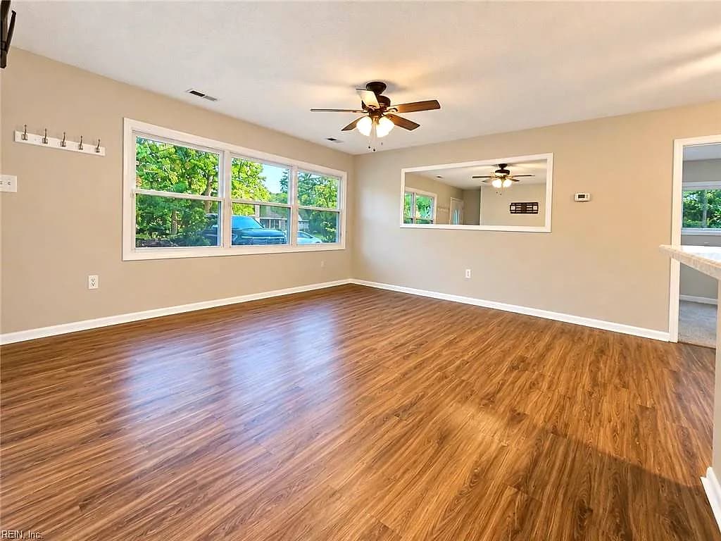 1801 S Lakeland DR, NORFOLK VA 23518 thumb 11