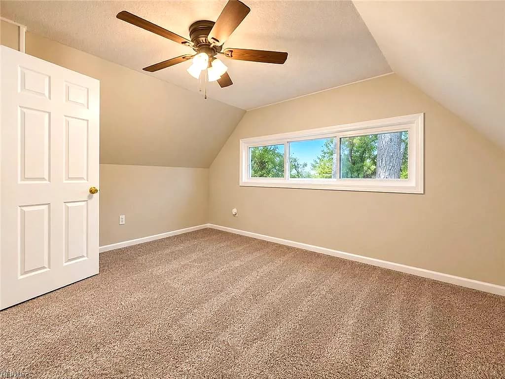 1801 S Lakeland DR, NORFOLK VA 23518 thumb 9