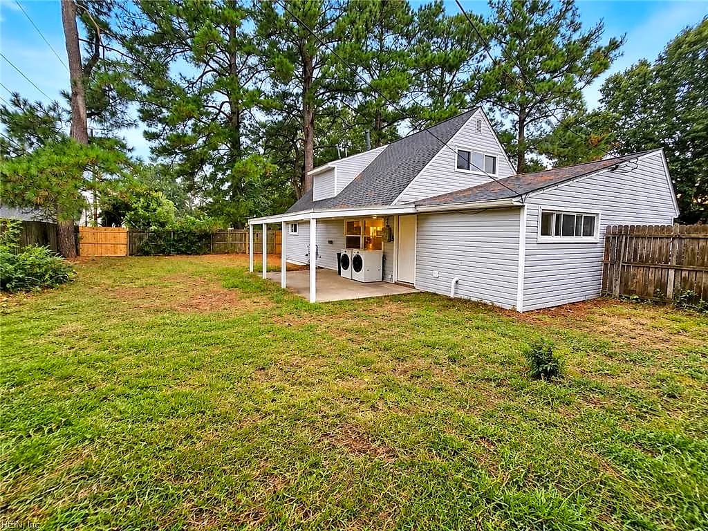 1801 S Lakeland DR, NORFOLK VA 23518 thumb 10