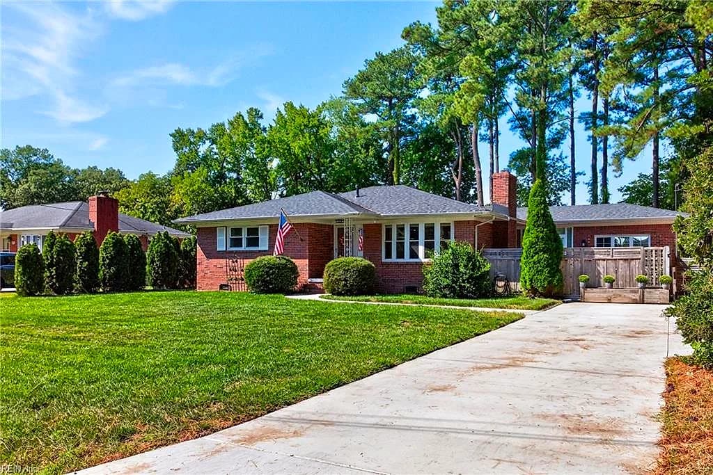 917 Baillio DR, VIRGINIA BEACH VA 23454 - Photo 3