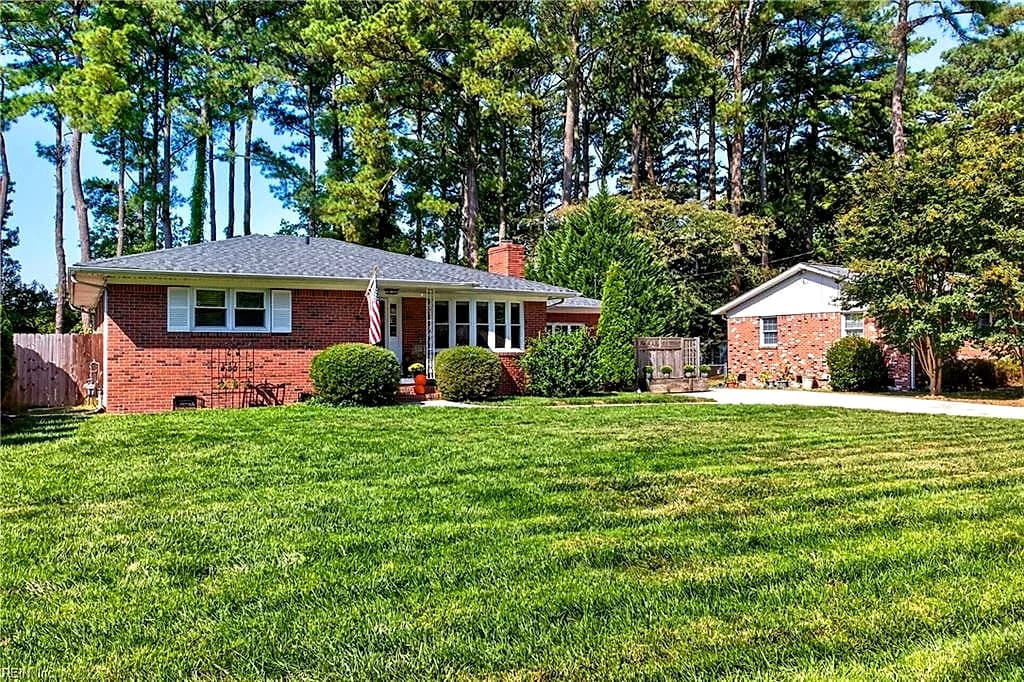 917 Baillio DR, VIRGINIA BEACH VA 23454 - Photo 4