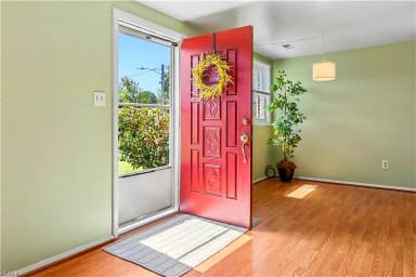 1907 Hart CIR, HAMPTON VA 23663 thumb 3