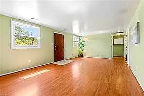 1907 Hart CIR, HAMPTON VA 23663 - Photo 5