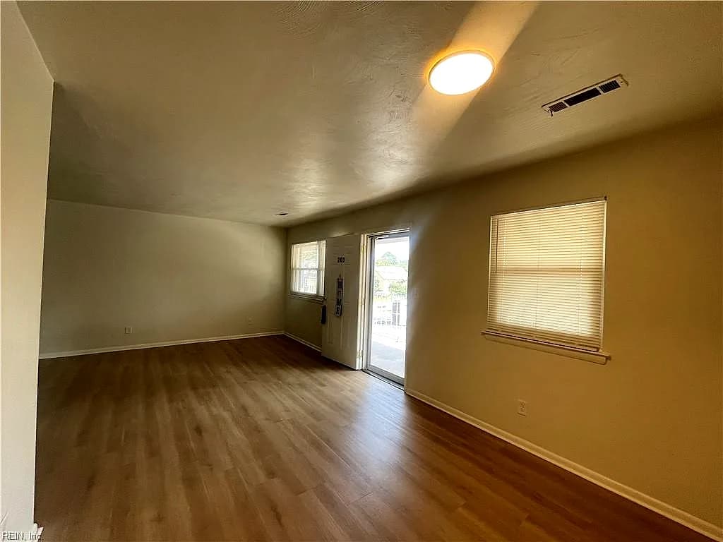 719 Marvin AVE #203, NORFOLK VA 23518 thumb 10