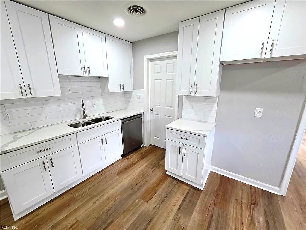 726 Childs AVE, HAMPTON VA 23661 - Photo 4
