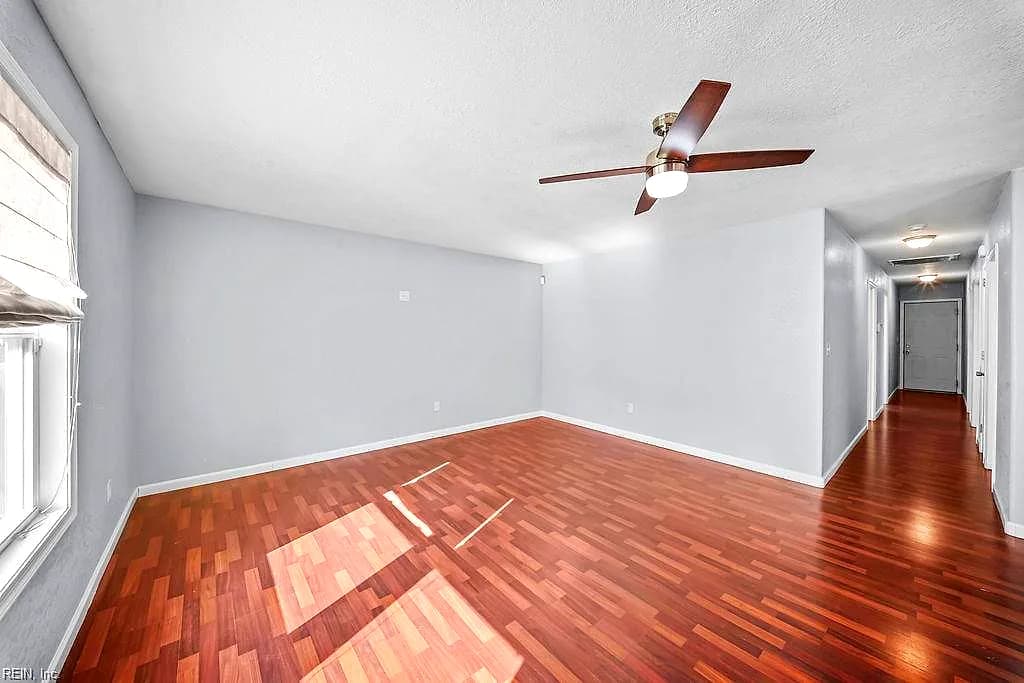 624 Augusta ST, HAMPTON VA 23669 - Photo 4