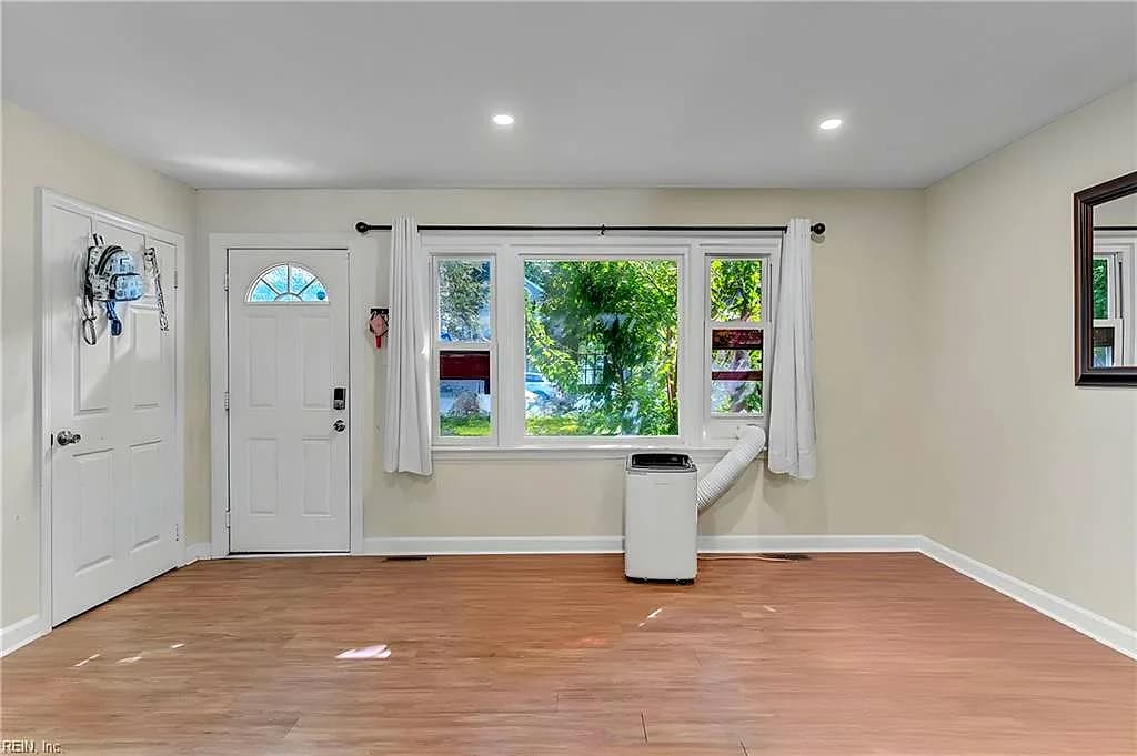 218 Florida AVE, PORTSMOUTH VA 23707 thumb 8