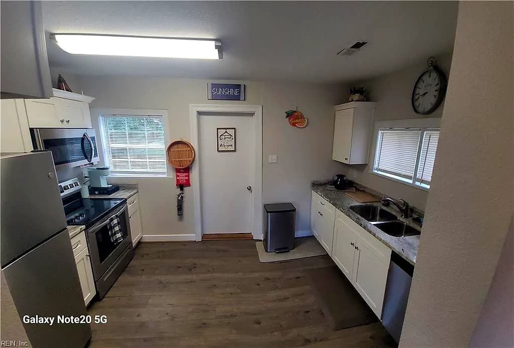 2008 Wood AVE, HAMPTON VA 23664 - Photo 5