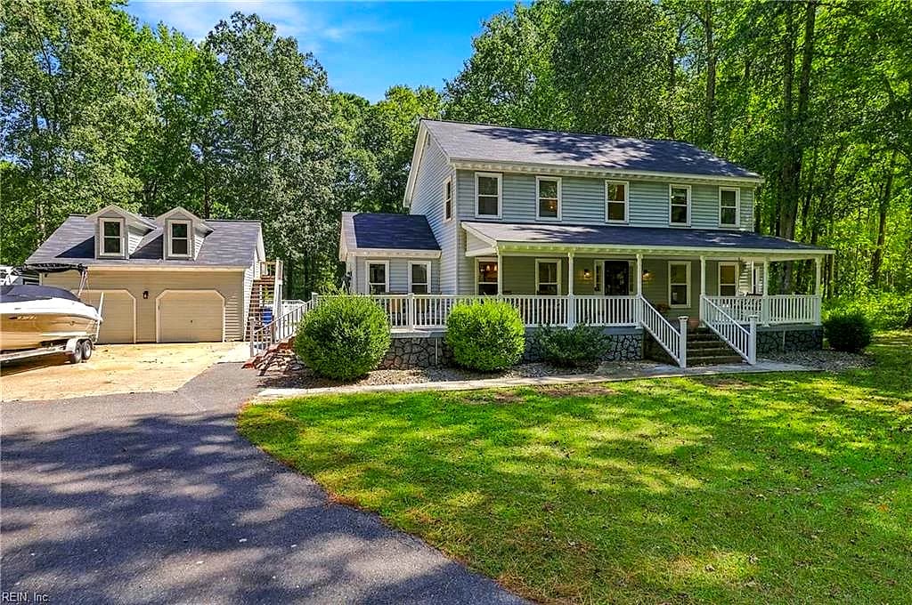 609 Fairfield DR, CHESAPEAKE VA 23322 - Photo 3