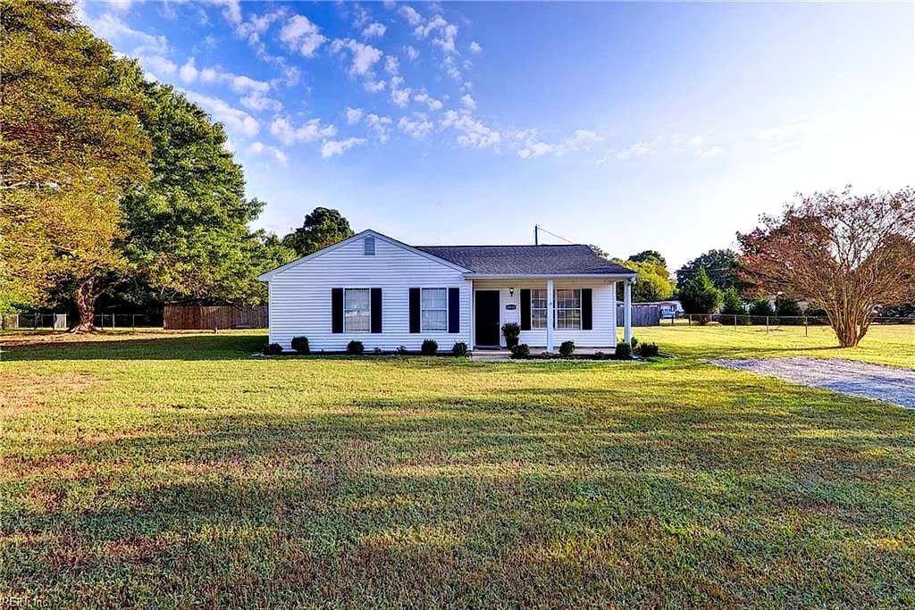 6821 Michael LN, HAYES VA 23072 - Photo 2