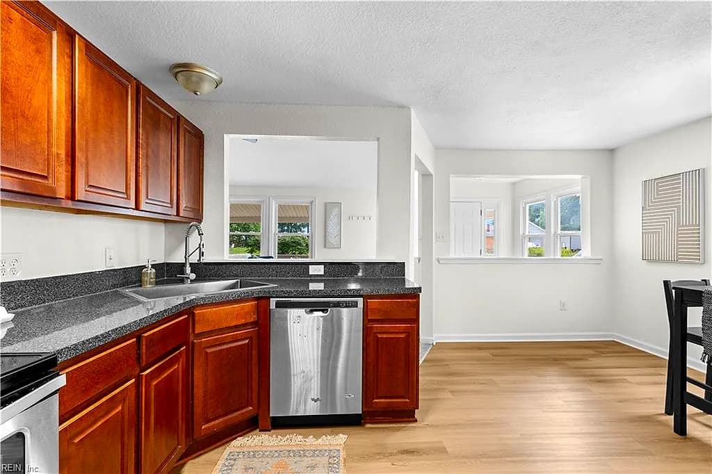 5144 Ballahack RD, CHESAPEAKE VA 23322 thumb 12