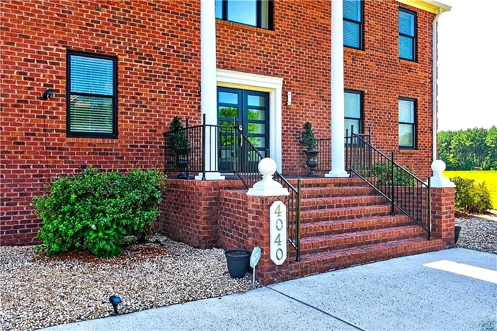 4040 Vicksburg RD, SUFFOLK VA 23437 - Photo 3