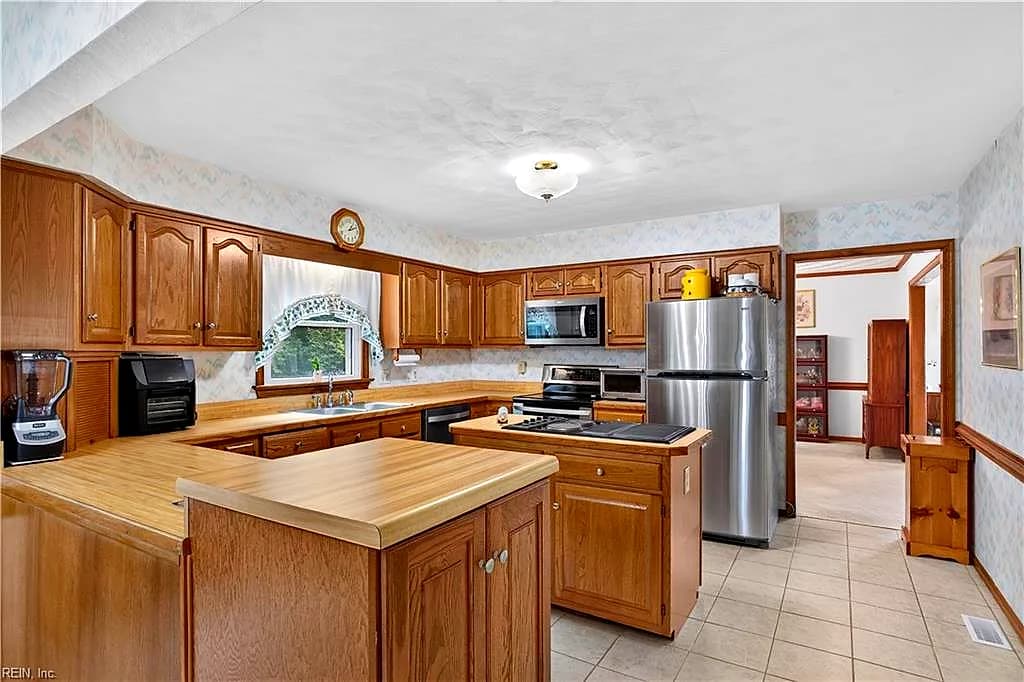 1340 Danielle CT, CHESAPEAKE VA 23320 thumb 8