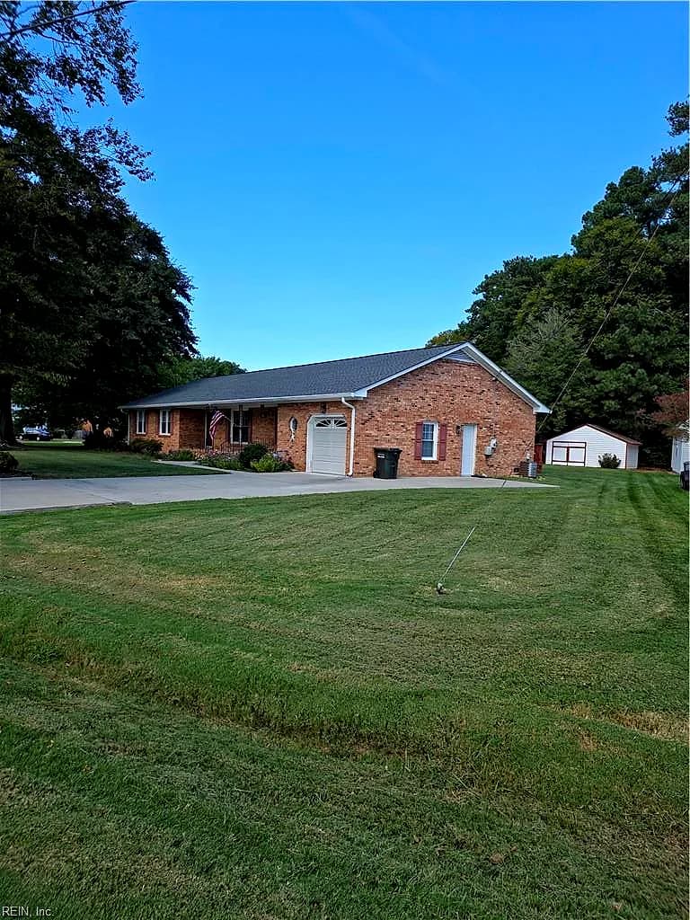 126 Tabb LN, YORKTOWN VA 23693 - Photo 4