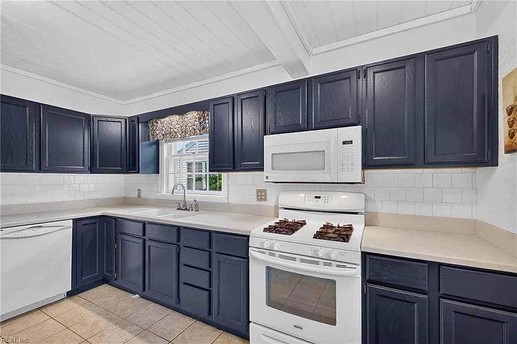 318 68th ST, NEWPORT NEWS VA 23607 - Photo 5