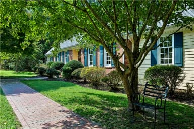 285 E Queens DR, WILLIAMSBURG VA 23185 thumb 4