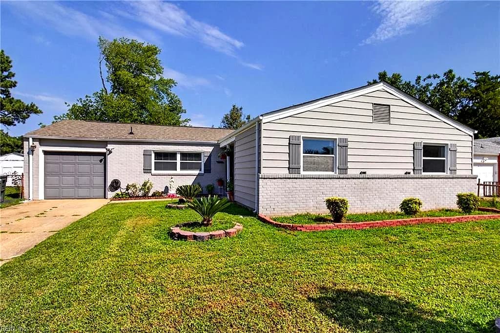 105 Greenwell DR, HAMPTON VA 23666 - Main photo