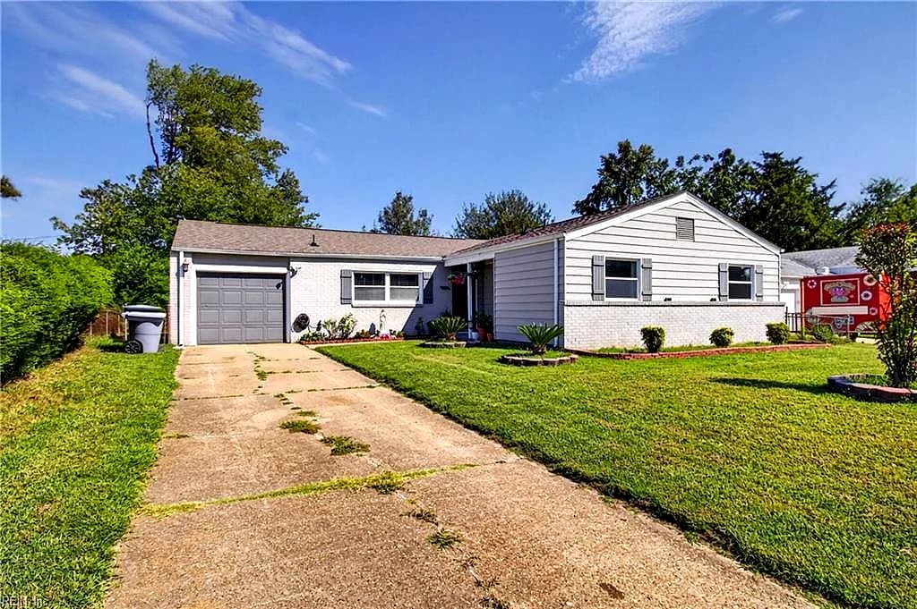 105 Greenwell DR, HAMPTON VA 23666 - Photo 3