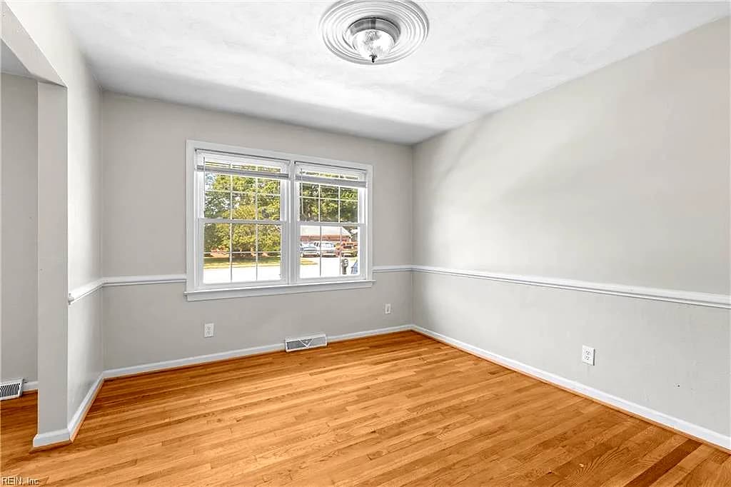 4109 Taylor RD, CHESAPEAKE VA 23321 thumb 7
