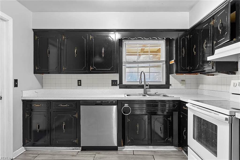 4109 Taylor RD, CHESAPEAKE VA 23321 thumb 8