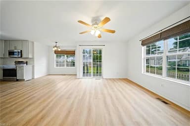 9437 Peachtree ST, NORFOLK VA 23503 thumb 10