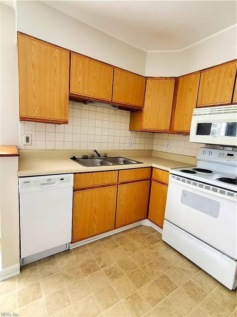8570 Chesapeake BLVD #14, NORFOLK VA 23503 thumb 7