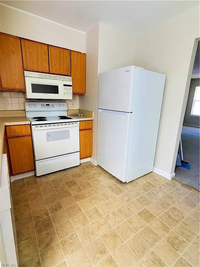 8570 Chesapeake BLVD #14, NORFOLK VA 23503 thumb 8