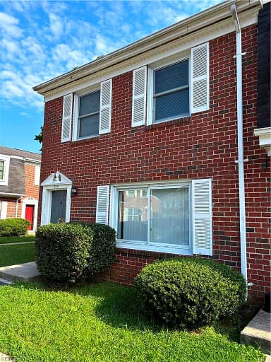 354 Susan Constant DR, NEWPORT NEWS VA 23608 thumb 1