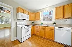 1028 Livingston Ave AVE, CHESAPEAKE VA 23324 thumb 12