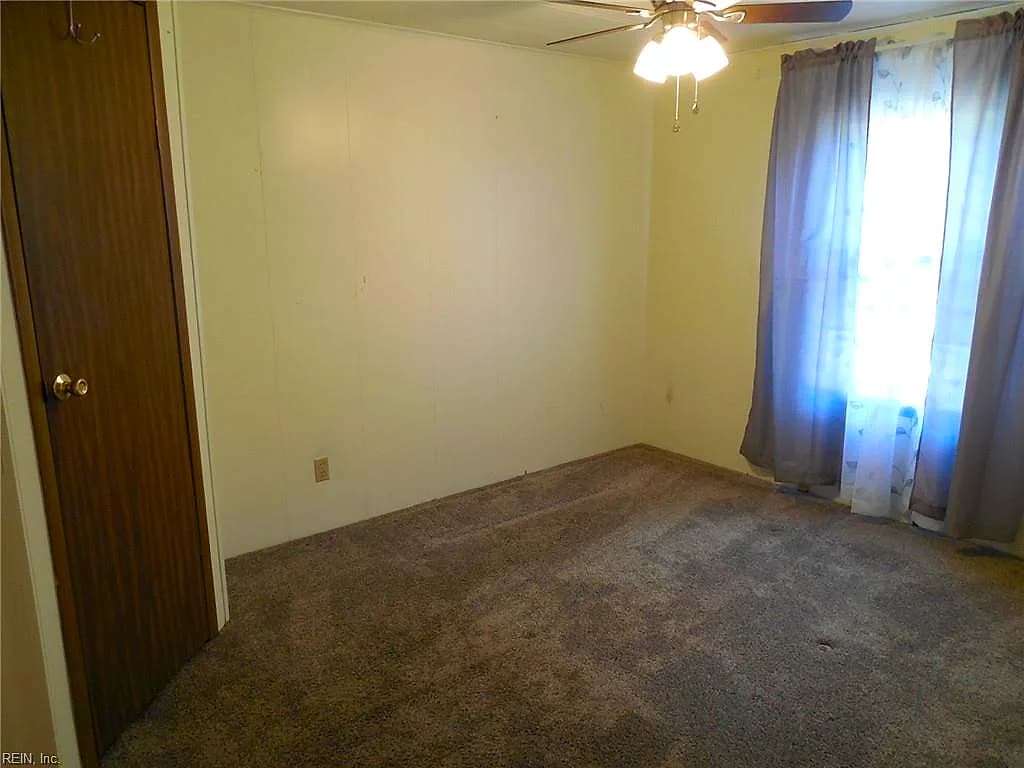 5684 T C Walker RD, GLOUCESTER VA 23061 thumb 11