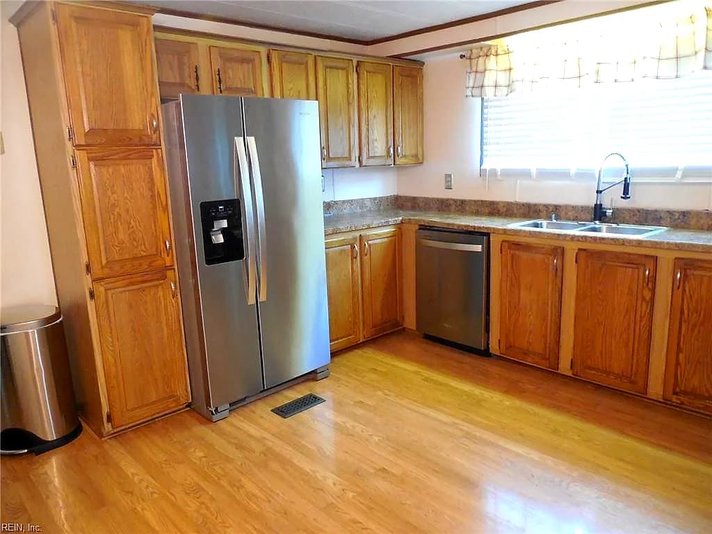 5684 T C Walker RD, GLOUCESTER VA 23061 thumb 6