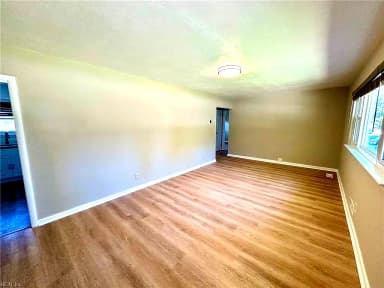 1049 Baker RD, VIRGINIA BEACH VA 23455 thumb 3