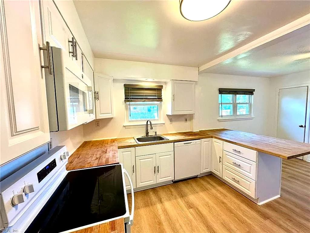 1049 Baker RD, VIRGINIA BEACH VA 23455 - Photo 5