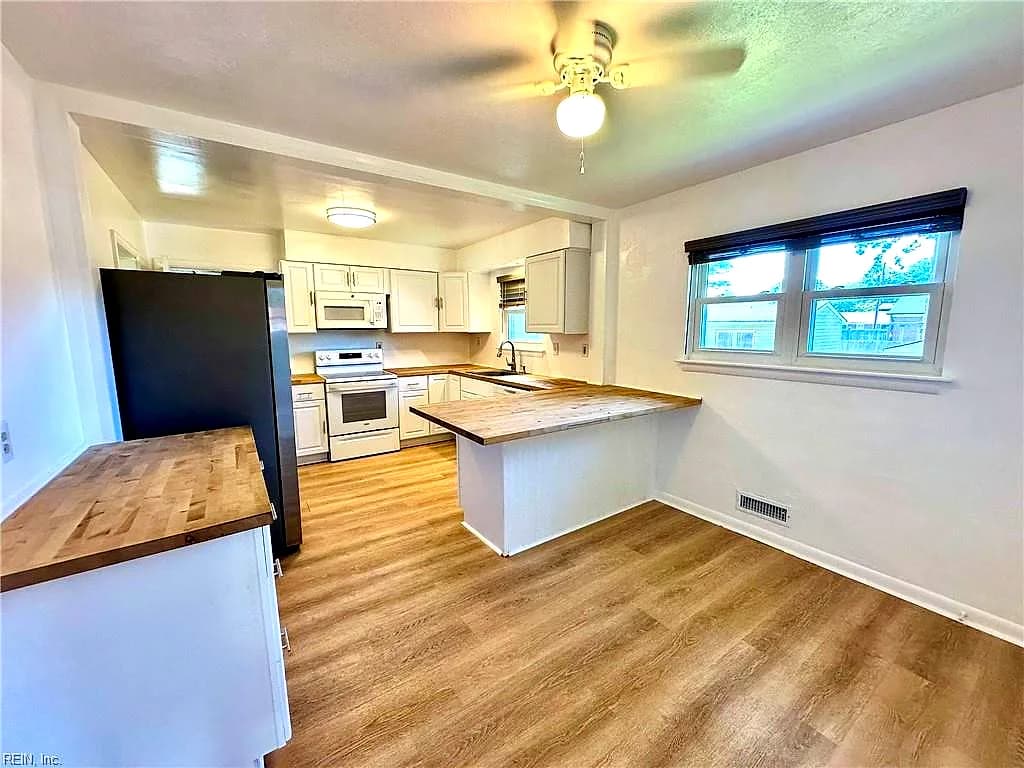 1049 Baker RD, VIRGINIA BEACH VA 23455 thumb 6