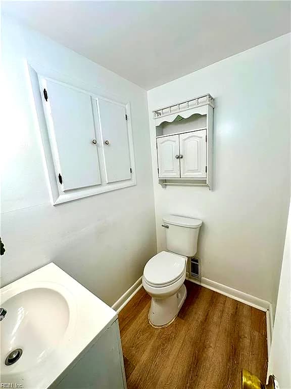 1049 Baker RD, VIRGINIA BEACH VA 23455 thumb 8