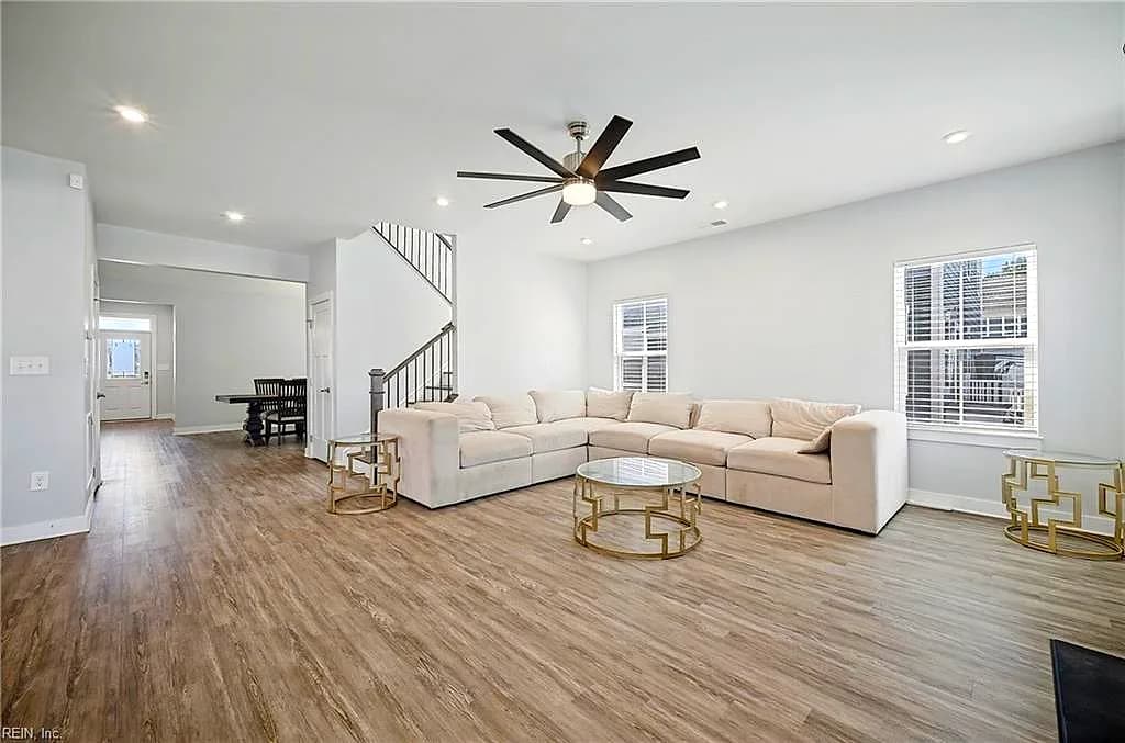 732 Colonel Byrd ST, CHESAPEAKE VA 23323 thumb 9