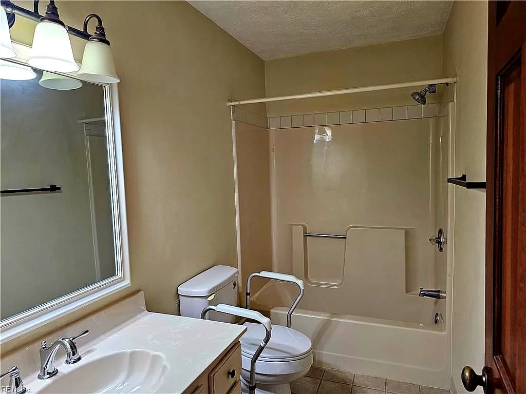117 Grays LNDG, HAMPTON VA 23666 thumb 12